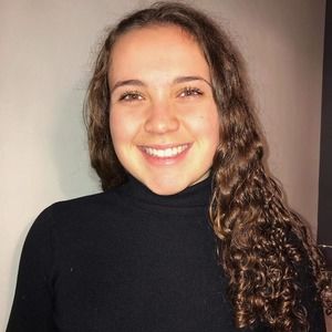 Meet your Posher, Béatrice